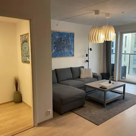 Nydalen/storo- Ved T-banestasjon Apartment *