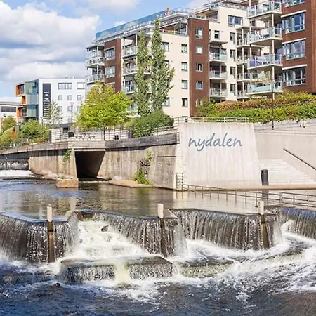 Nydalen/storo- Ved T-banestasjon أوسلو