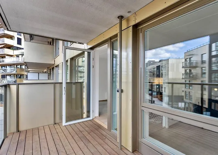 Nydalen/storo- Ved T-banestasjon